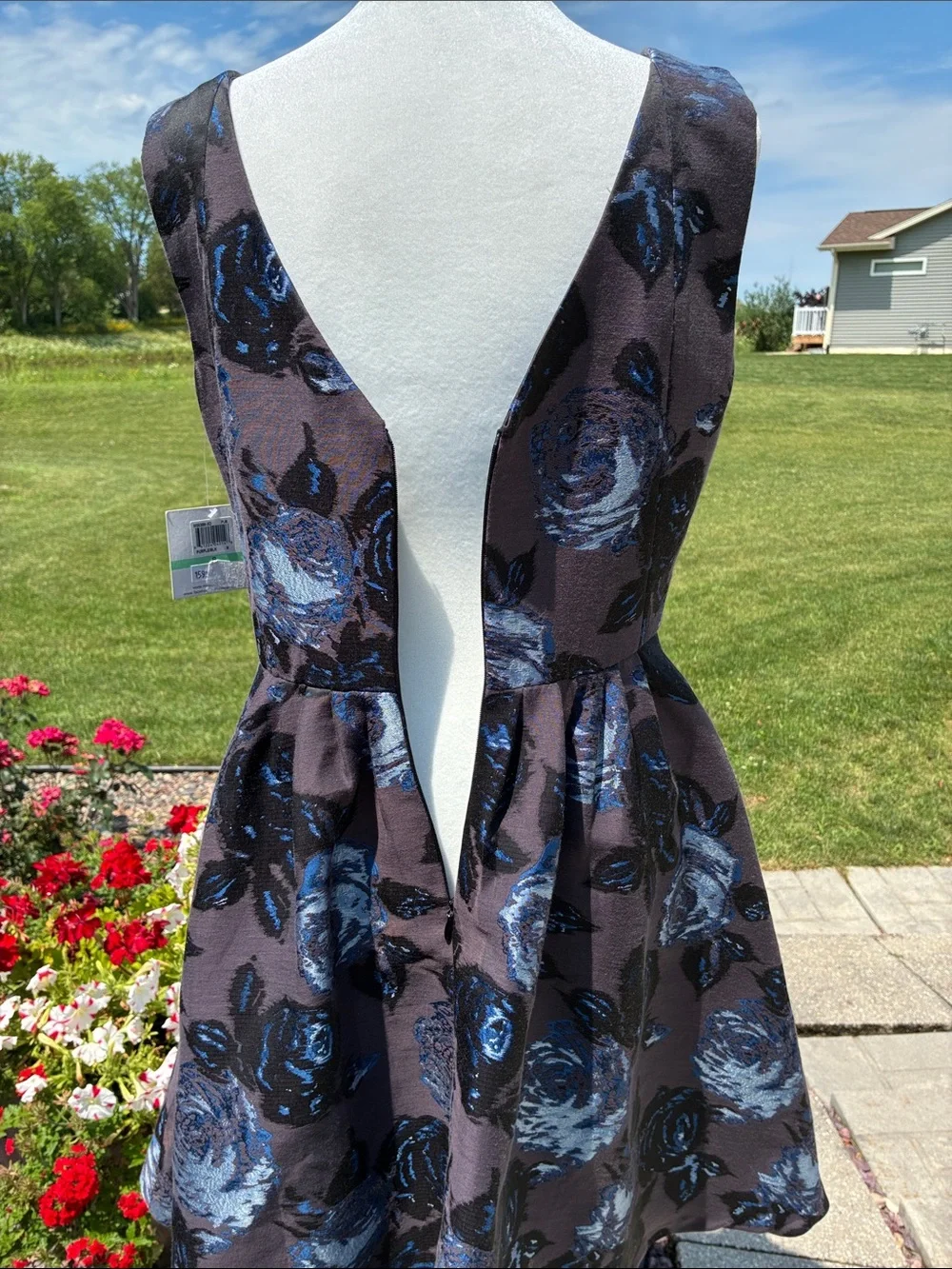 Muse Floral Jacquard Charcoal Grey/Blue/Black Dress - Picture 4 of 14